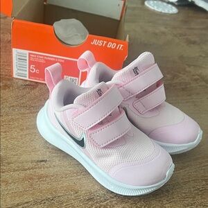 Nike Kids Star Runner 3 Pink Sneakers